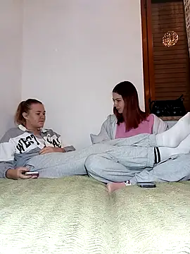 ella grays online show from 21, 10, 2025