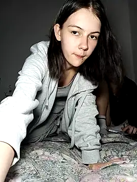 ella grays online show from 14, 4, 2026