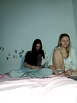 ella grays online show from 20, 4, 2026