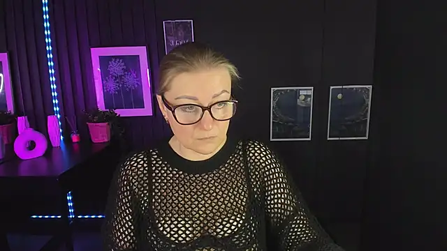 AlexandraKind online show from 10, 3, 2025