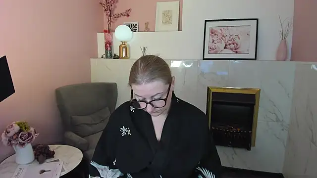 AlexandraKind online show from 14, 3, 2025