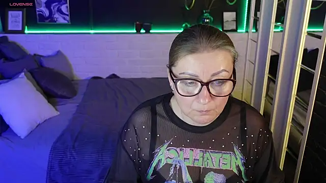 AlexandraKind online show from 22, 3, 2025