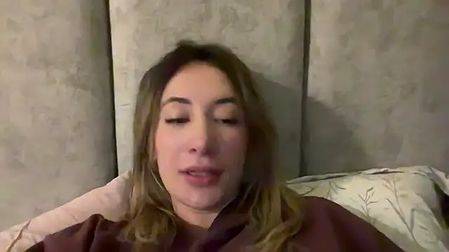 Gabby cruz  online show from 4, 12, 2024