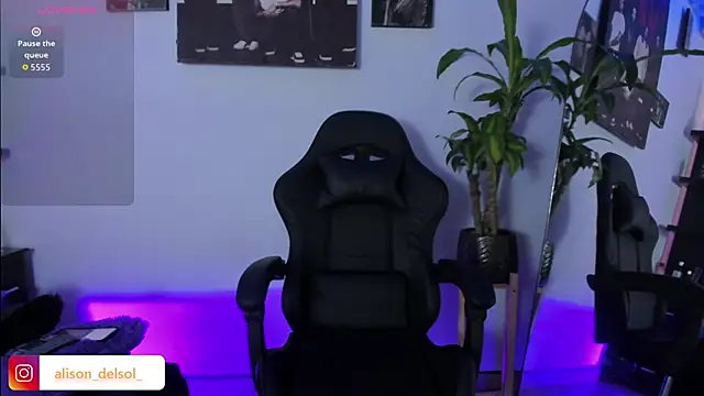 Alisson Wynter online show from 21, 9, 2025