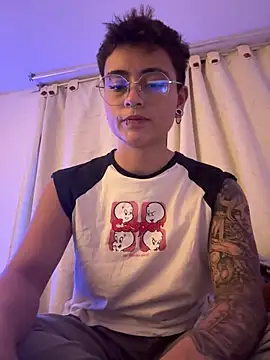 Snapshot of Chriss_gomez2 chatting on 28, 9, 2025 Chriss gomez2 online show from 28, 9, 2025