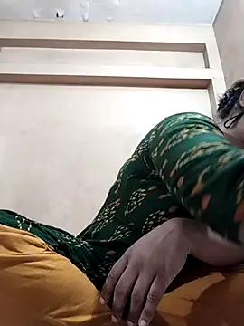 Magical Girl- online show from 23, 11, 2025