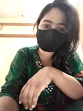 Magical Girl- online show from 16, 12, 2025