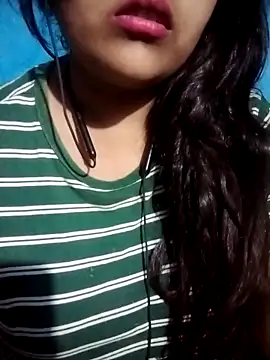 Love-Veronica online show from 20, 4, 2026