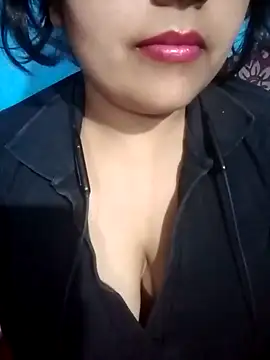 Love-Veronica online show from 23, 4, 2026