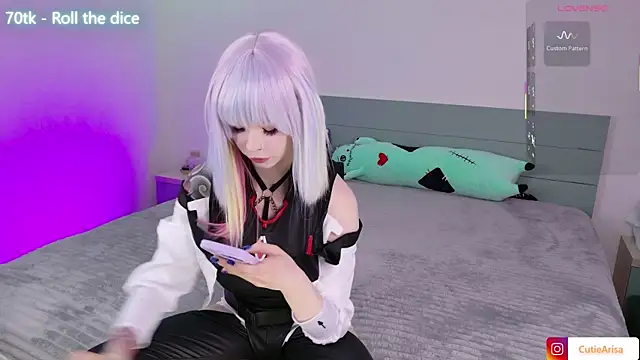 Lust One  online show from 19, 4, 2026