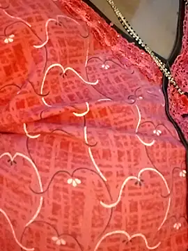 Snapshot of Sexy_Radhikaa chatting on 17, 11, 2025 Sexy Radhikaa online show from 17, 11, 2025