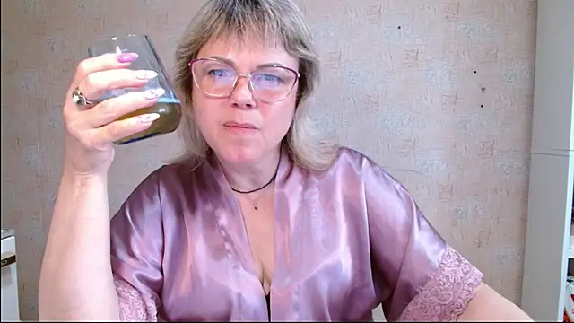 Snapshot of sweetsunset11 chatting on 1, 6, 2026 sweetsunset11 online show from 1, 6, 2026
