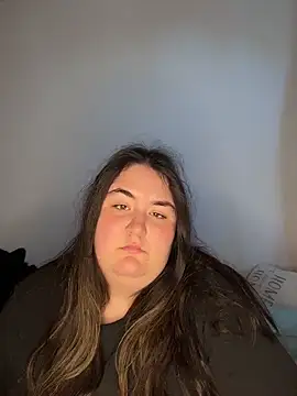 hotiee online show from 28, 4, 2026