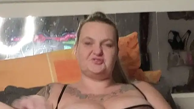 Inked blondi online show from 7, 10, 2025