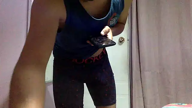 Snapshot of tula_chyk chatting on 30, 10, 2025 tula chyk online show from 30, 10, 2025