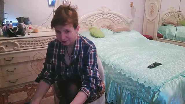 Debra Phoenix online show from 7, 11, 2025