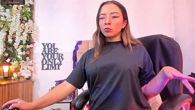 Snapshot of natacha__black_ chatting on 29, 1, 2025 natacha black online show from 29, 1, 2025