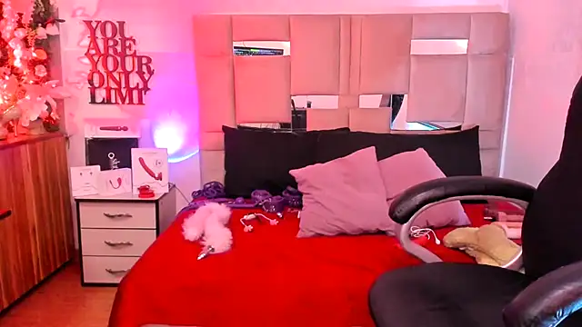 Snapshot of natacha__black_ chatting on 24, 2, 2025 natacha black online show from 24, 2, 2025