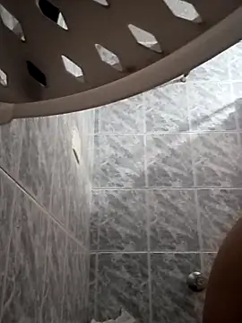 Naomy veracruz  online show from 18, 12, 2025