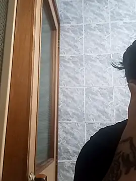 Naomy veracruz  online show from 8, 4, 2026