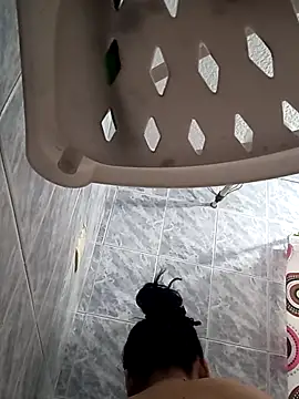 Naomy veracruz  online show from 28, 4, 2026