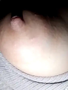 Snapshot of lemon69Reo chatting on 5, 3, 2025 lemon69Reo online show from 5, 3, 2025