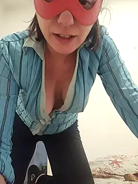 Snapshot of Vagabondainnamorata chatting on 22, 2, 2025 Vagabondainnamorata online show from 22, 2, 2025