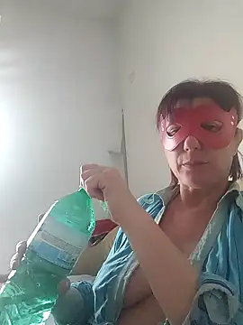 Snapshot of Vagabondainnamorata chatting on 14, 3, 2025 Vagabondainnamorata online show from 14, 3, 2025