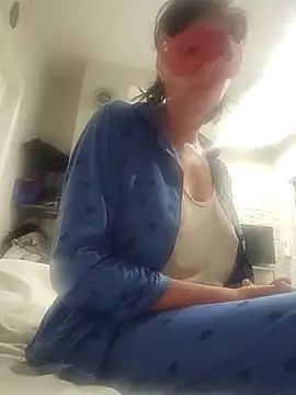 Snapshot of Vagabondainnamorata chatting on 29, 9, 2025 Vagabondainnamorata online show from 29, 9, 2025