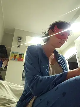 Snapshot of Vagabondainnamorata chatting on 14, 10, 2025 Vagabondainnamorata online show from 14, 10, 2025