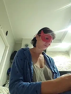 Snapshot of Vagabondainnamorata chatting on 3, 11, 2025 Vagabondainnamorata online show from 3, 11, 2025