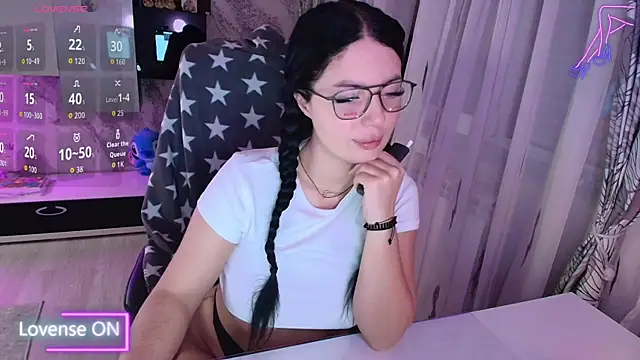 Snapshot of BellaaNoir chatting on 16, 11, 2025 BellaaNoir online show from 16, 11, 2025