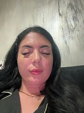 Snapshot of BellaaNoir chatting on 20, 5, 2026 BellaaNoir online show from 20, 5, 2026