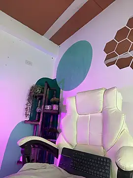 LollaByer online show from 10, 1, 2026