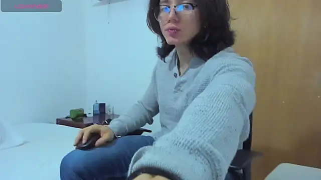 AngelBennet  online show from 3, 2, 2025