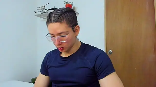 AngelBennet  online show from 22, 2, 2025