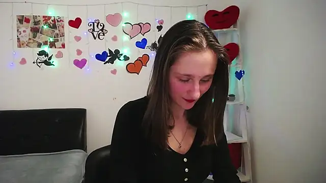 MichelLeee online show from 27, 2, 2025