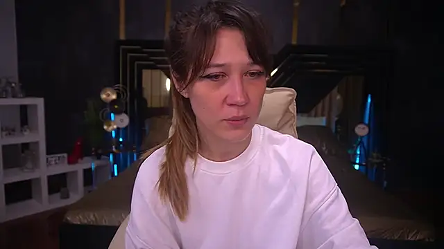 DreamyLinaa online show from 25, 1, 2025