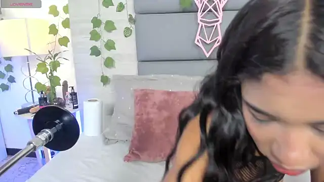 AshleyHill2 online show from 4, 11, 2025