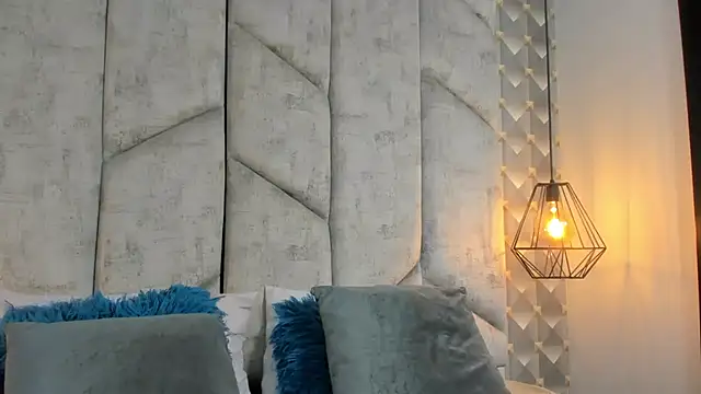 AshleyHill2 online show from 7, 4, 2026