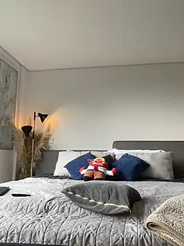 DimitriSullivan  online show from 17, 2, 2026