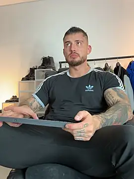 DimitriSullivan  online show from 25, 6, 2026