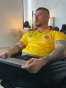 DimitriSullivan  online show from 27, 6, 2026