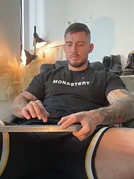 DimitriSullivan  online show from 30, 6, 2026