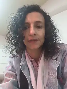 AriannaRussell  online show from 8, 6, 2026