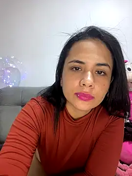 Leyna Kenet online show from 9, 12, 2024