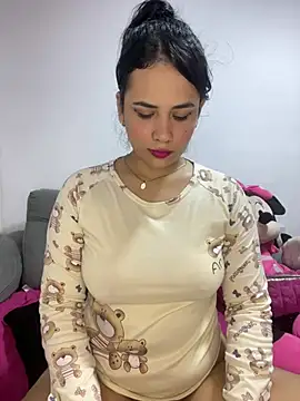 Leyna Kenet online show from 18, 1, 2025