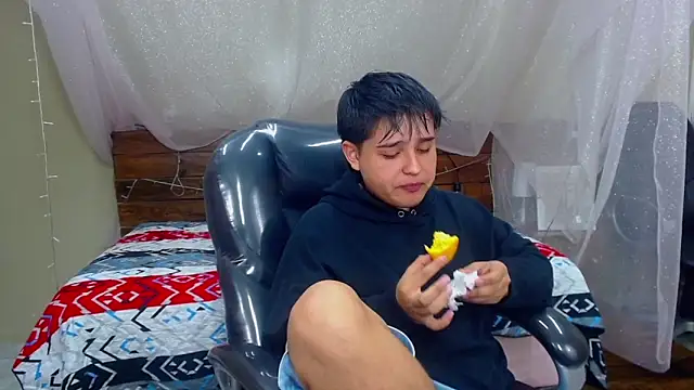 AndrewPherson online show from 8, 2, 2025