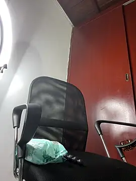 bigasssweet 2 online show from 25, 3, 2026