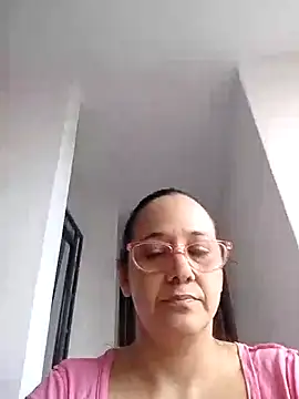 nicolle milf1978 online show from 24, 4, 2026